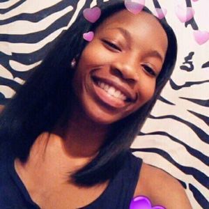 Meet your Posher, Brielle